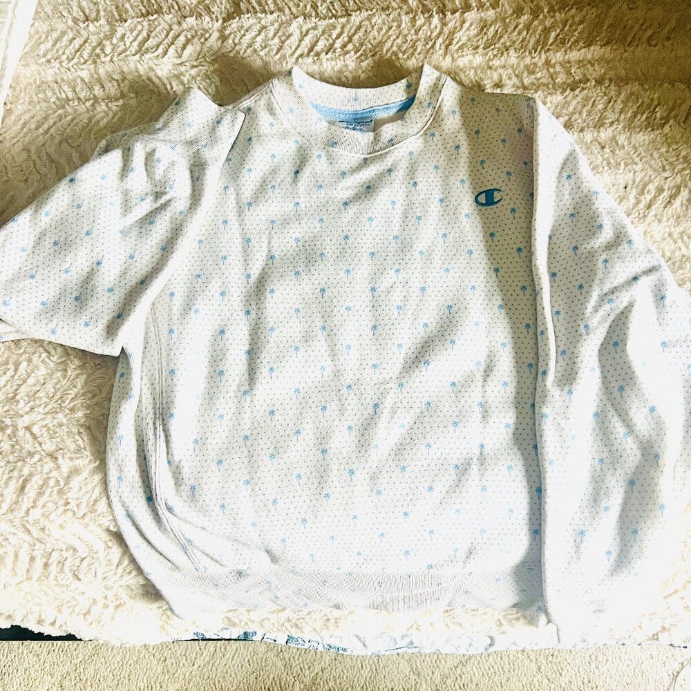 Champion HVN limited edition sweatshirt - cream/baby blue - small